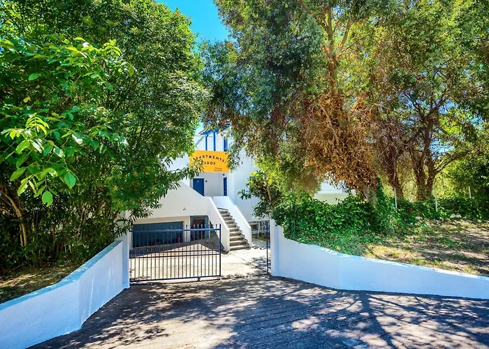 Xenios Faros Apartments