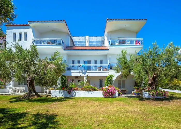 Xenios Faros Apartments