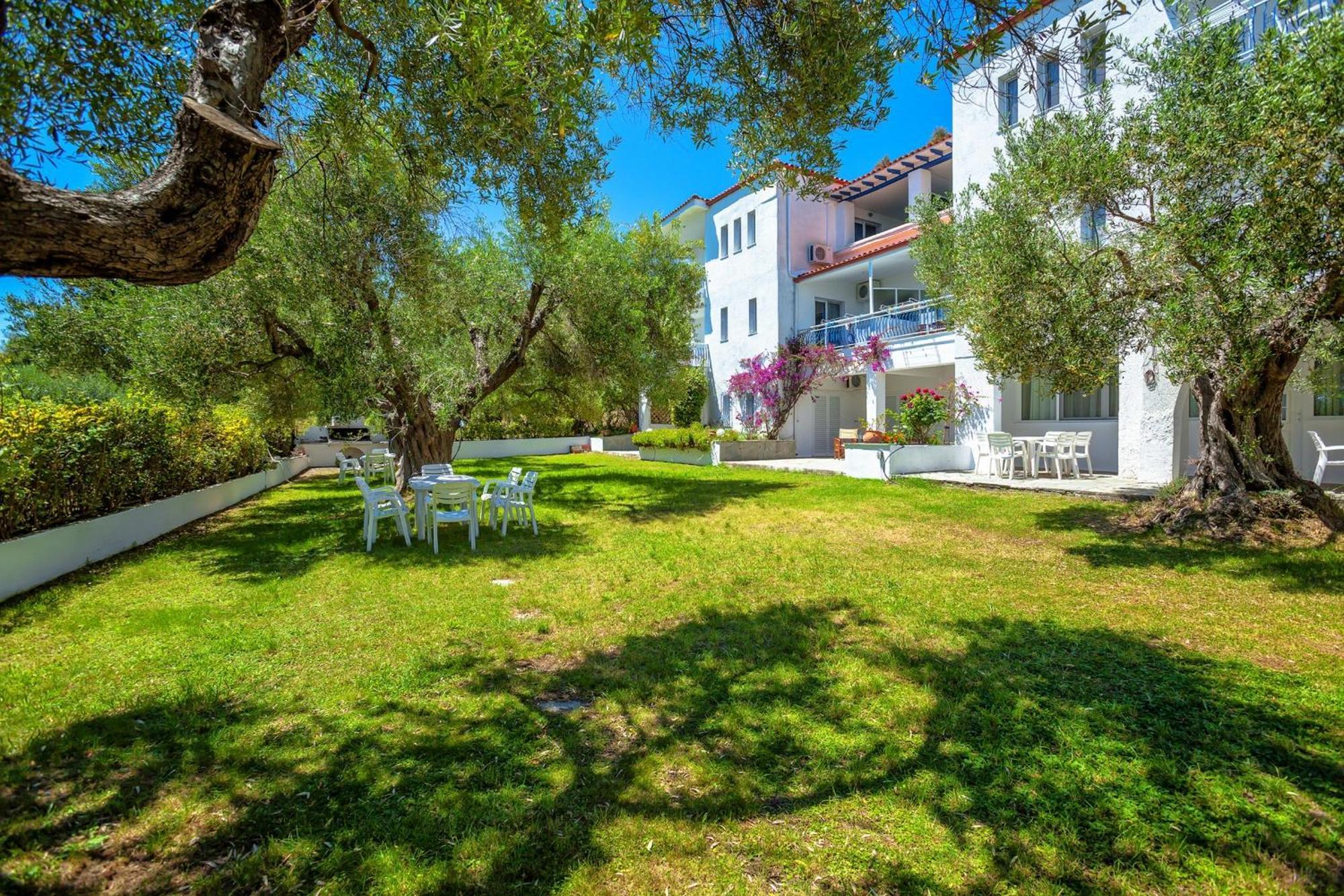 Xenios Faros Апартаменты *